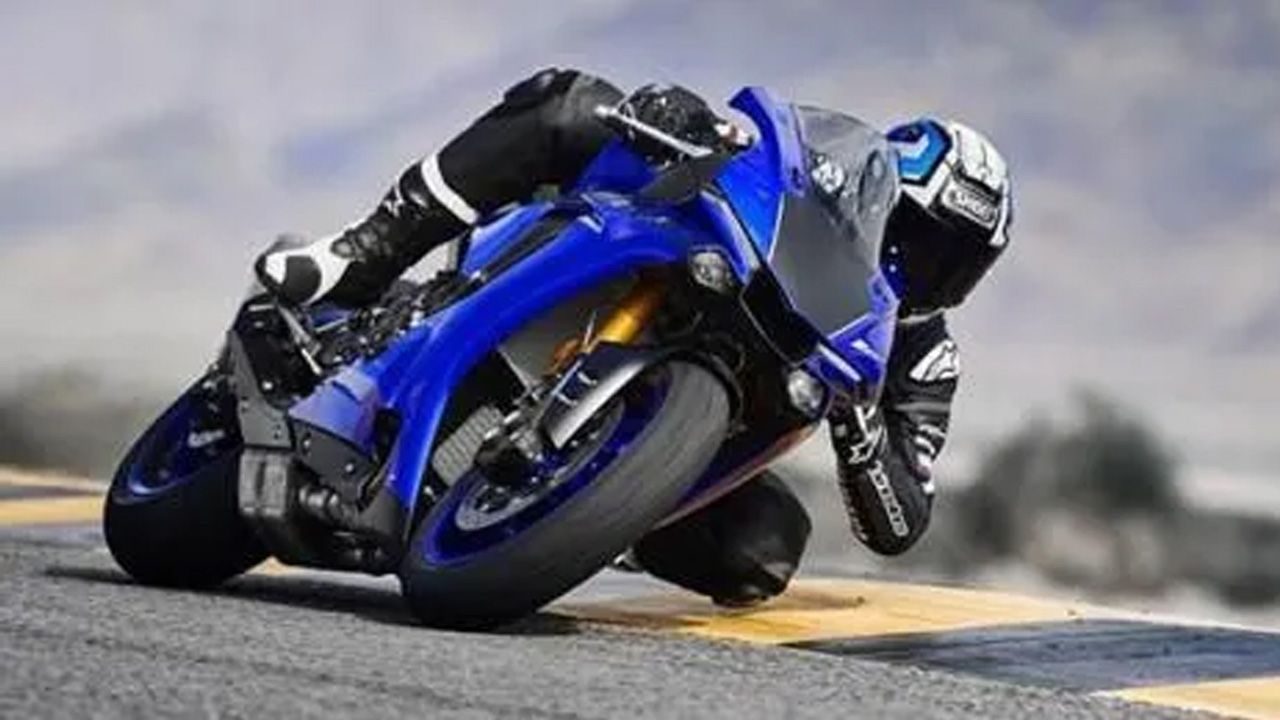 Yamaha R1 500x261