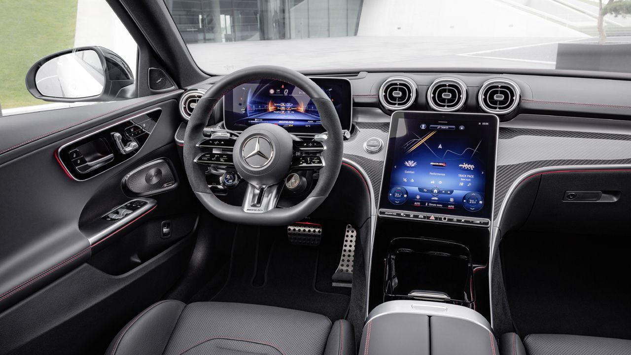 2022 Mercedes AMG C 43 Interior