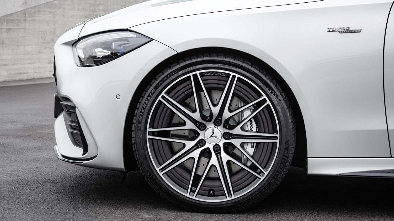 2022 Mercedes AMG C 43 Wheel Design