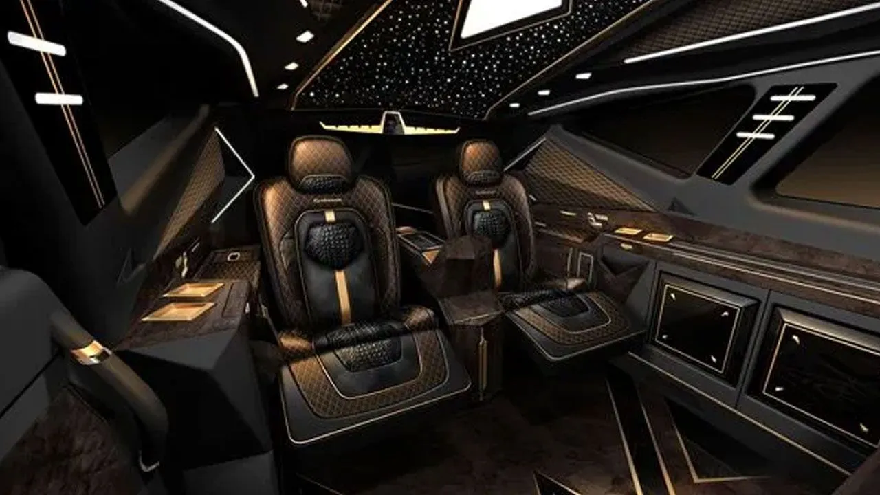 Karlmann King Interior