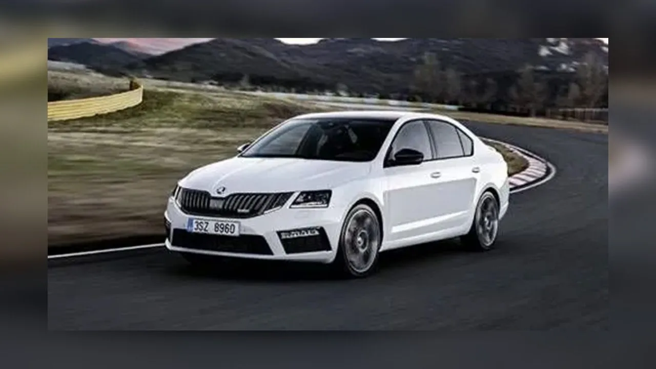 Octavia VRS Hatch Front 500x261