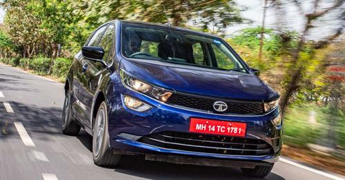 Tata Altroz DCA Front Dynamic2