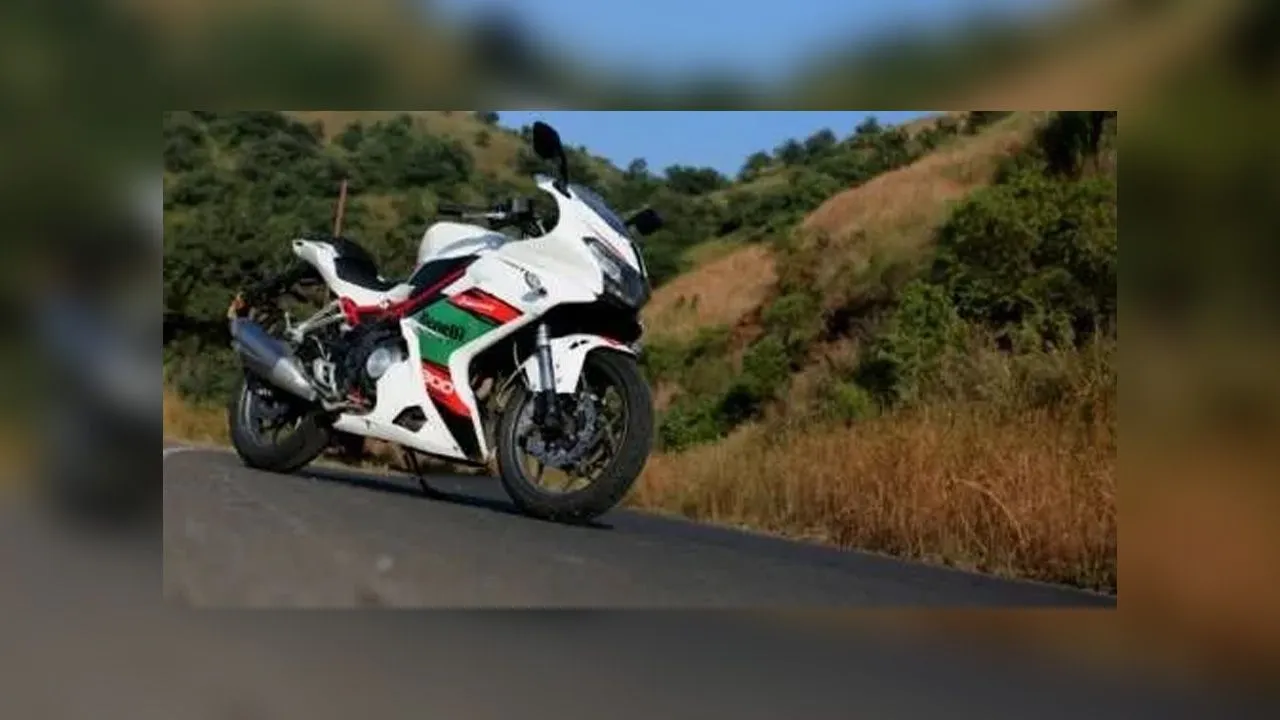 Benelli 302r Review Front Three Quarter M1 500x261 Benelli 302r Review Front Three Quarter M1 500x261