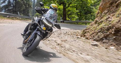 2022 Triumph Tiger 1200 GT PRO front