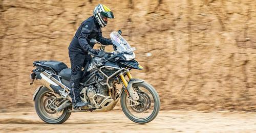 2022 Triumph Tiger 1200 Rally Pro slide