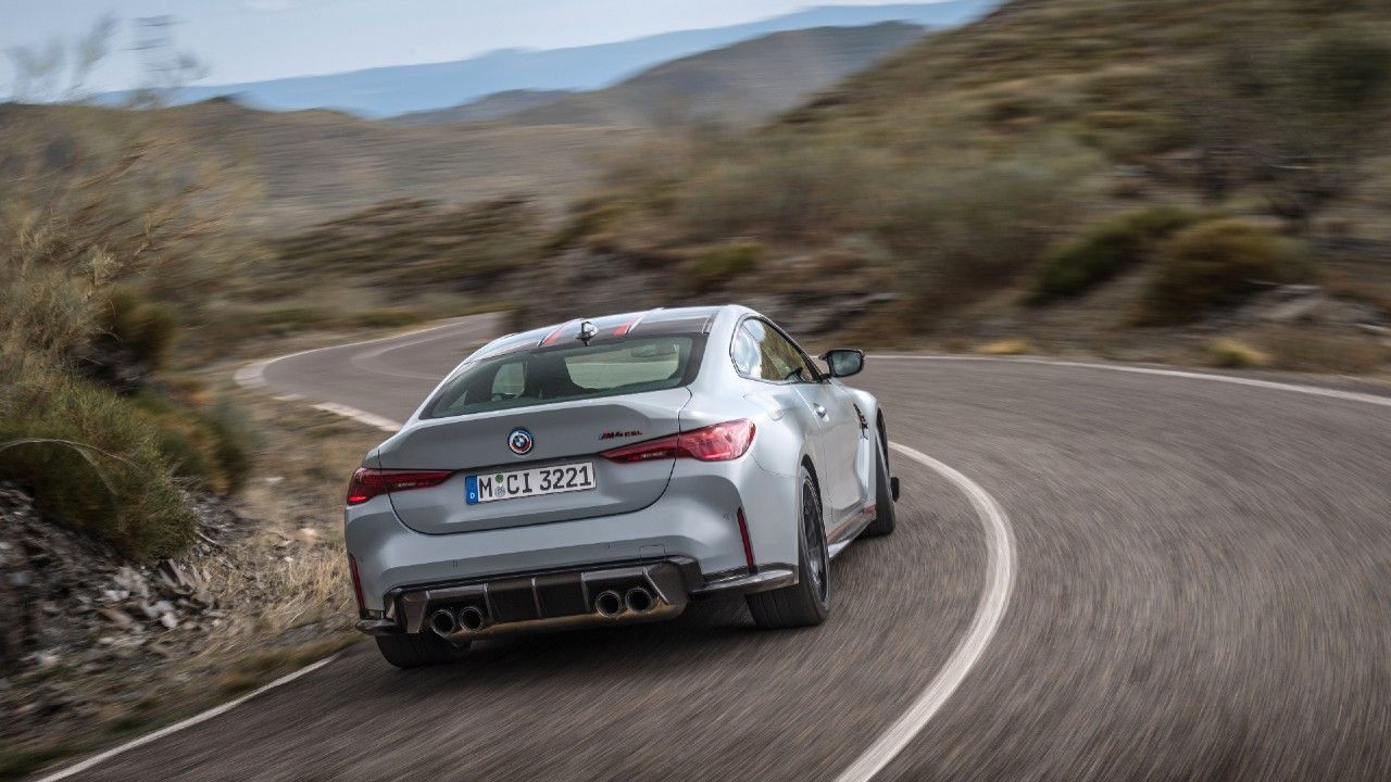 BMW M4 CSL Rear Dynamic