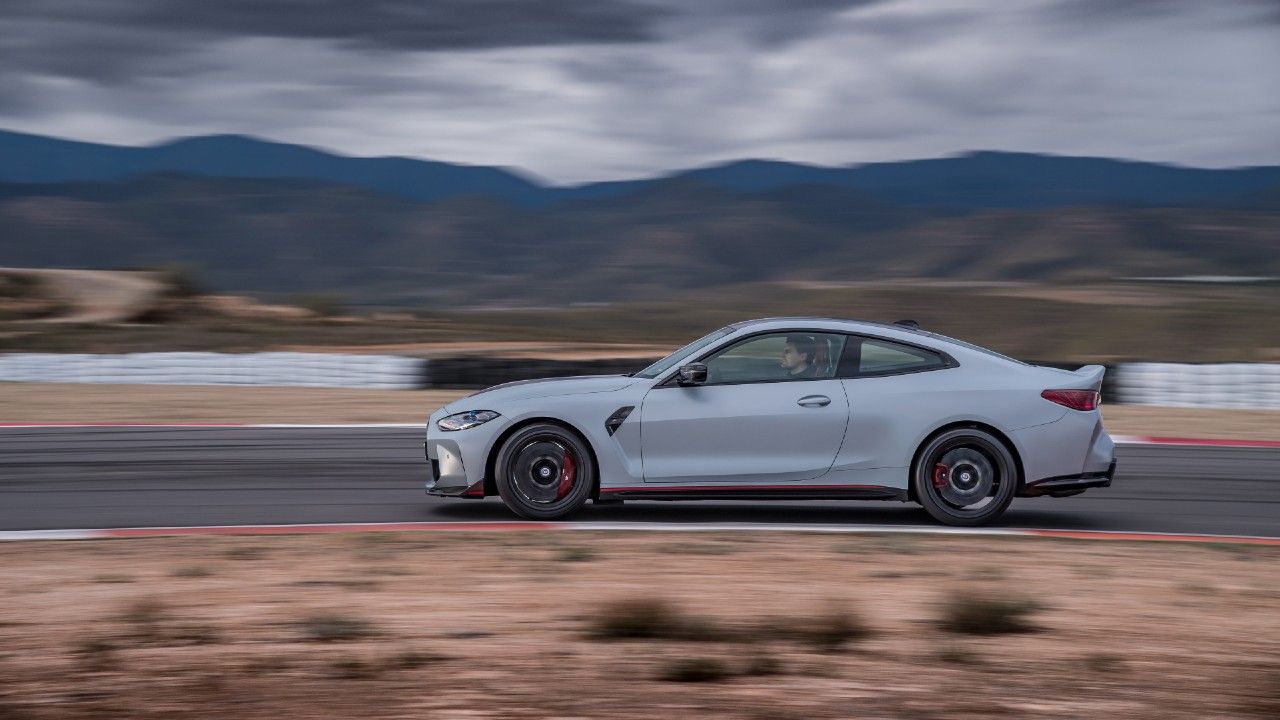 BMW M4 CSL Side Profile Dynamic