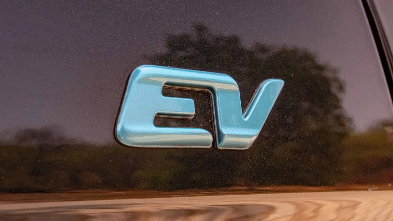 Tata Nexon EV Max Badging1