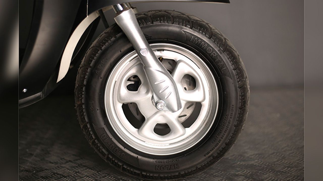 Benling Kriti Tubeless Tyres With Alloy Wheels