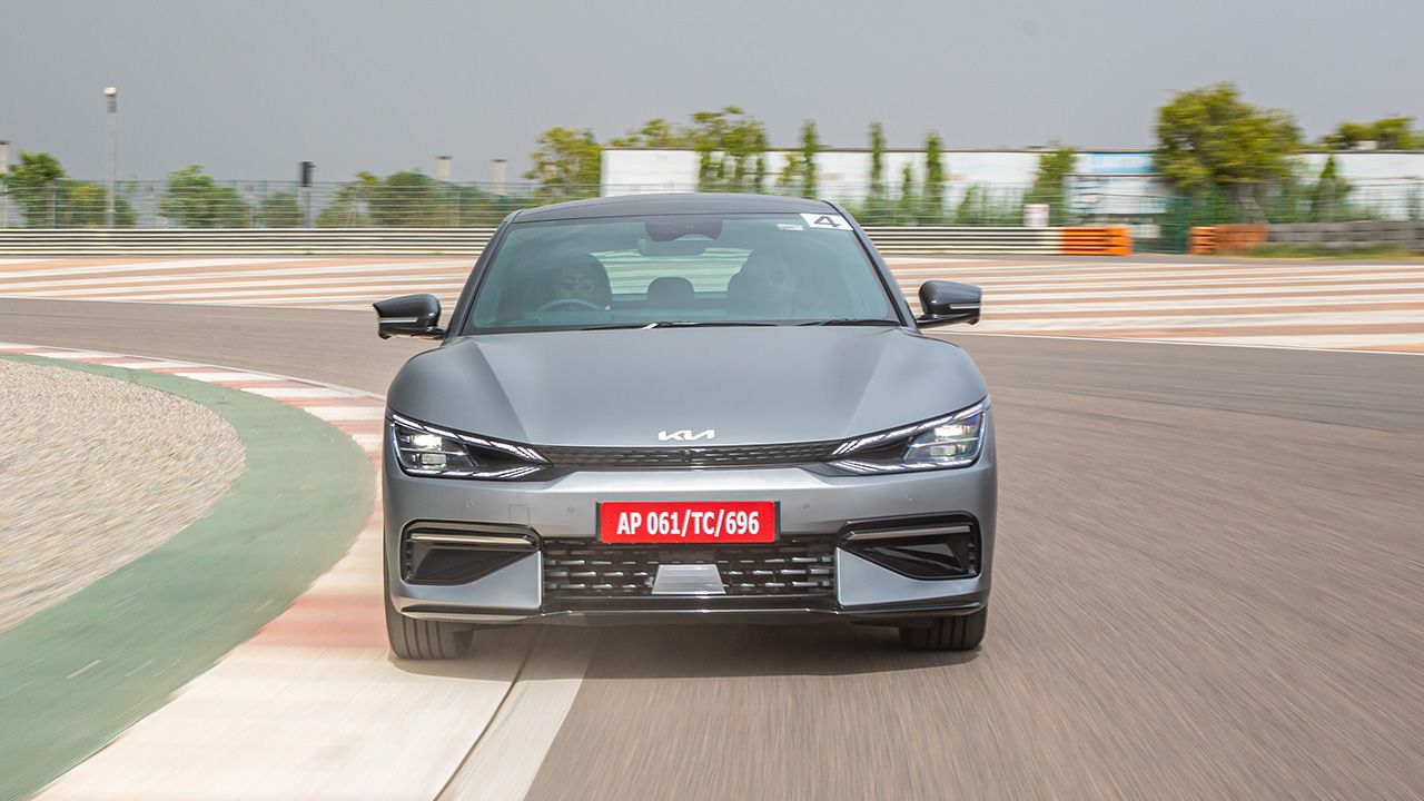Kia EV6 front dynamic 3