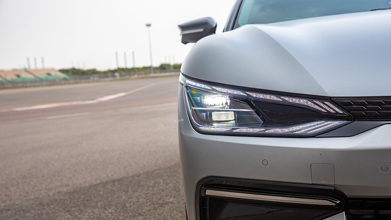 Kia EV6 headlight detail