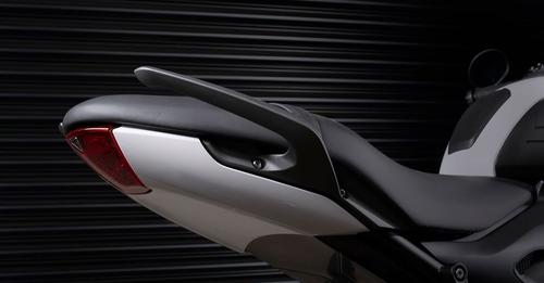 Triumph Trident 660 Seat