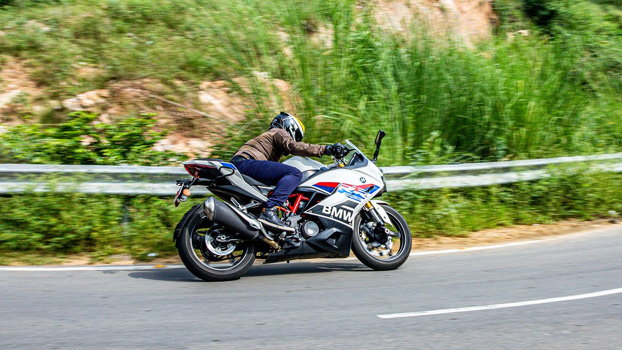 BMW G 310RR side profile dynamic 3 