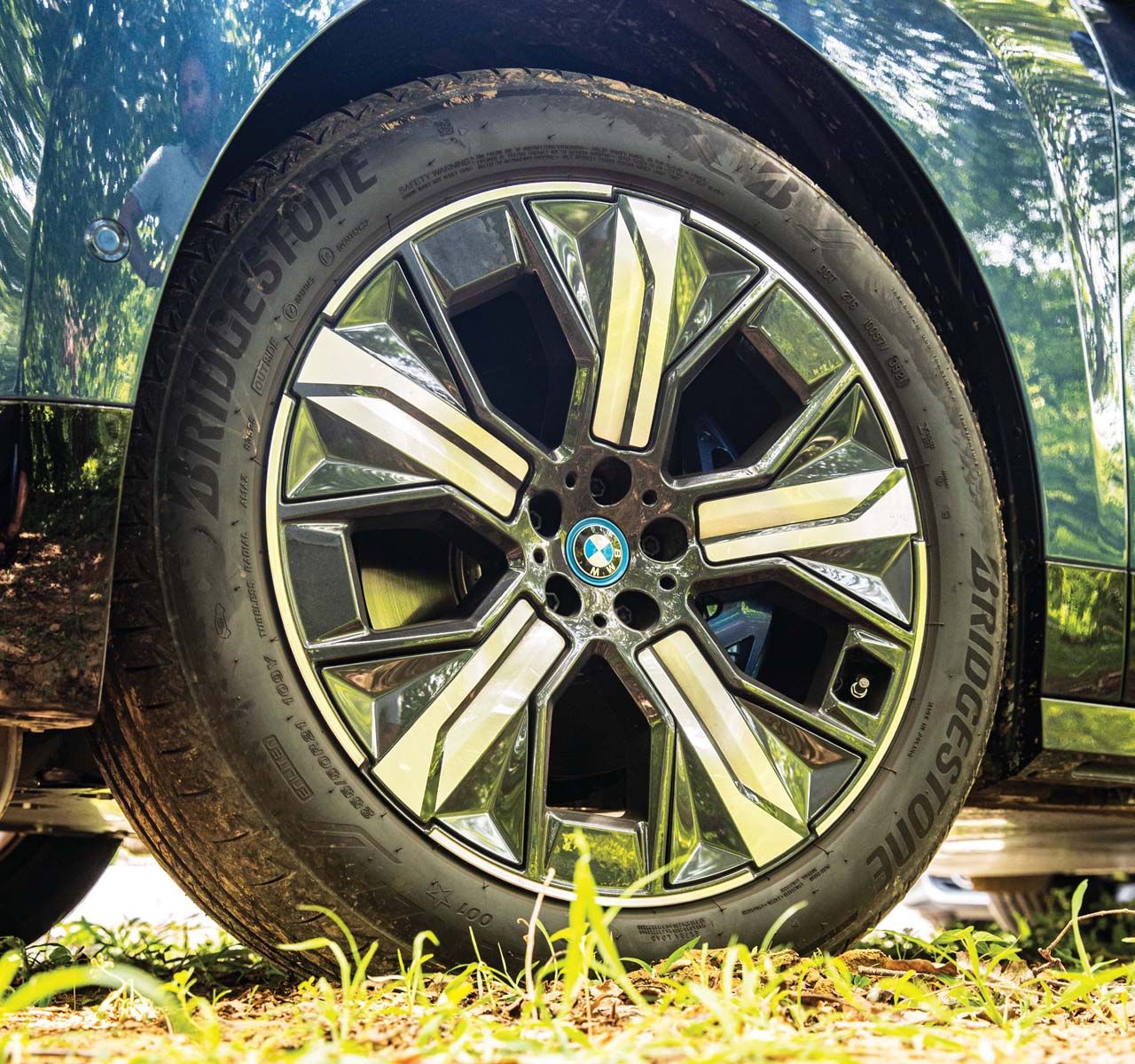 BMW IX Wheel Design