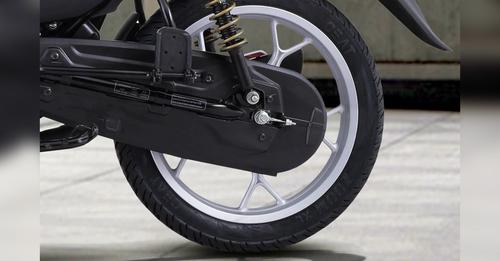 Bajaj Platina 100 Rear Tyre View