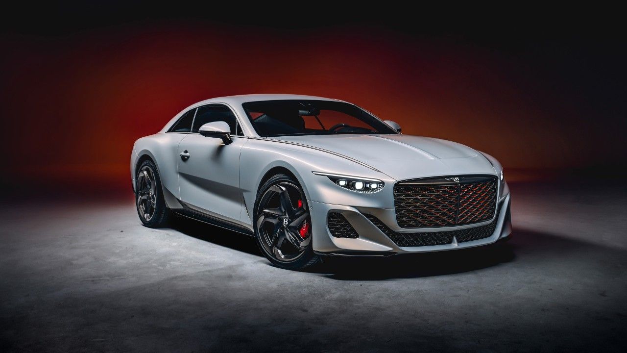 Bentley Mulliner Batur Front Three Fourth Studio