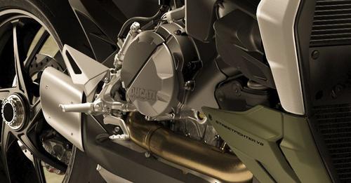 Ducati Streetfighter V2 Engine