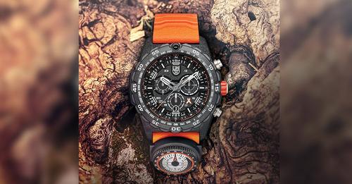 Artemide Tantalo 赤色 置時計 ウオールクロック 25cm レッド – MONDAINE JAPAN ONLINE STORE