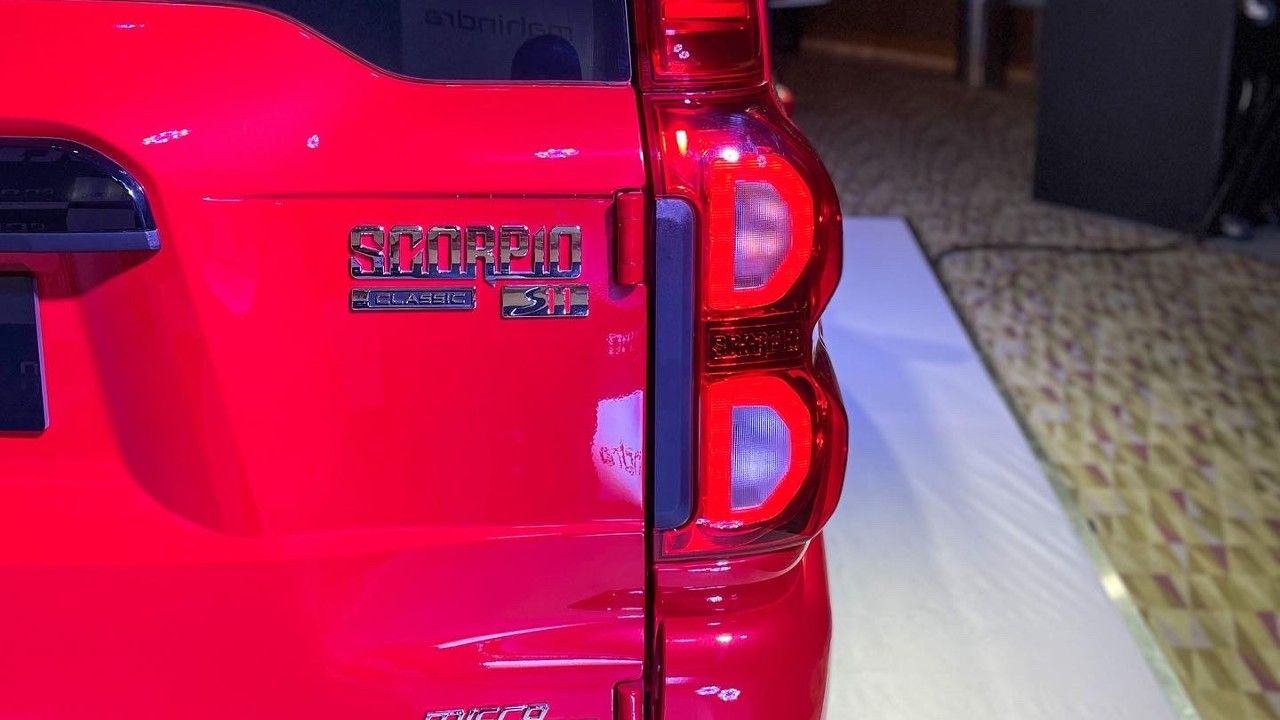 Scorpio Classic Tail Lights