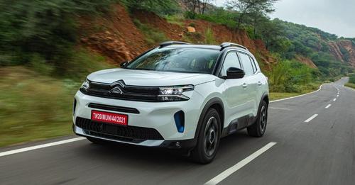 2022 Citroen C5 Aircross front motion1