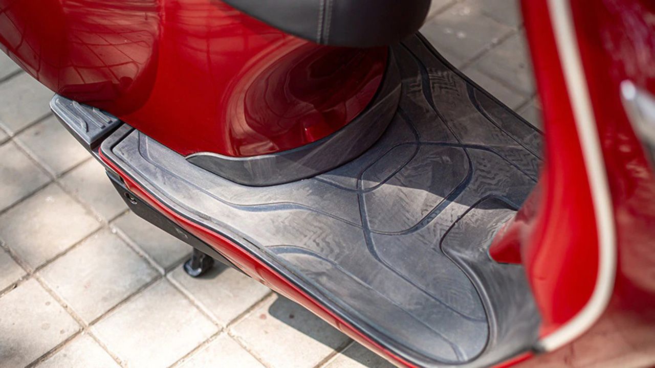 Bajaj Chetak Foot Space View