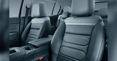 Citroen C5 Aircross Driver View Of Steering Console And Instrumentation