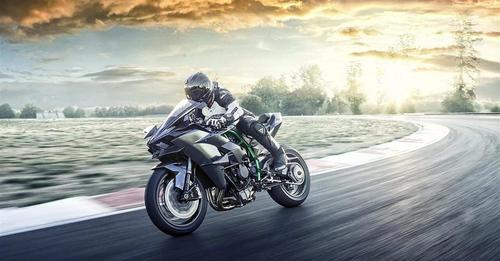 Kawasaki Ninja H2R Front Three Quarter