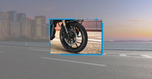 Keeway K300 N Front Tyre View