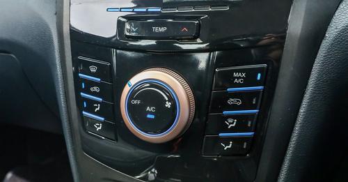 Mahindra XUV400 infotainment