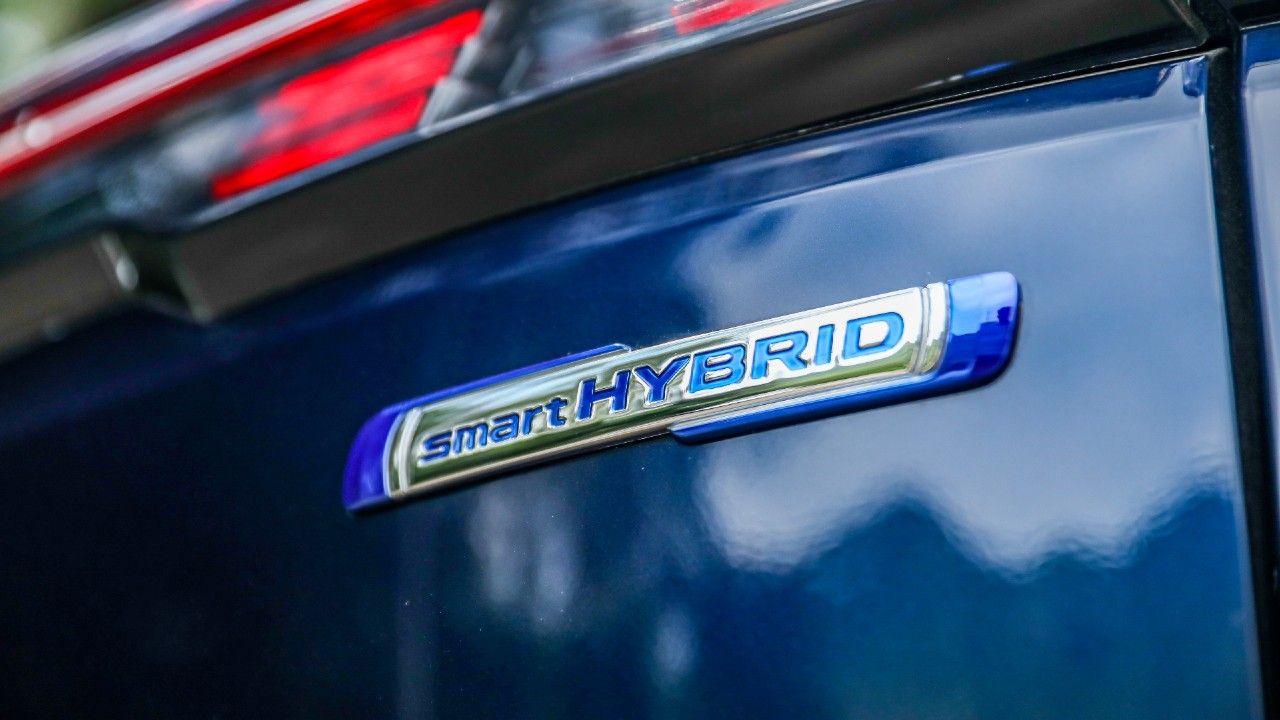 Maruti Suzuki Grand Vitara Smart Hybrid Badge