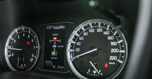 Maruti Suzuki Grand Vitara speedometer1