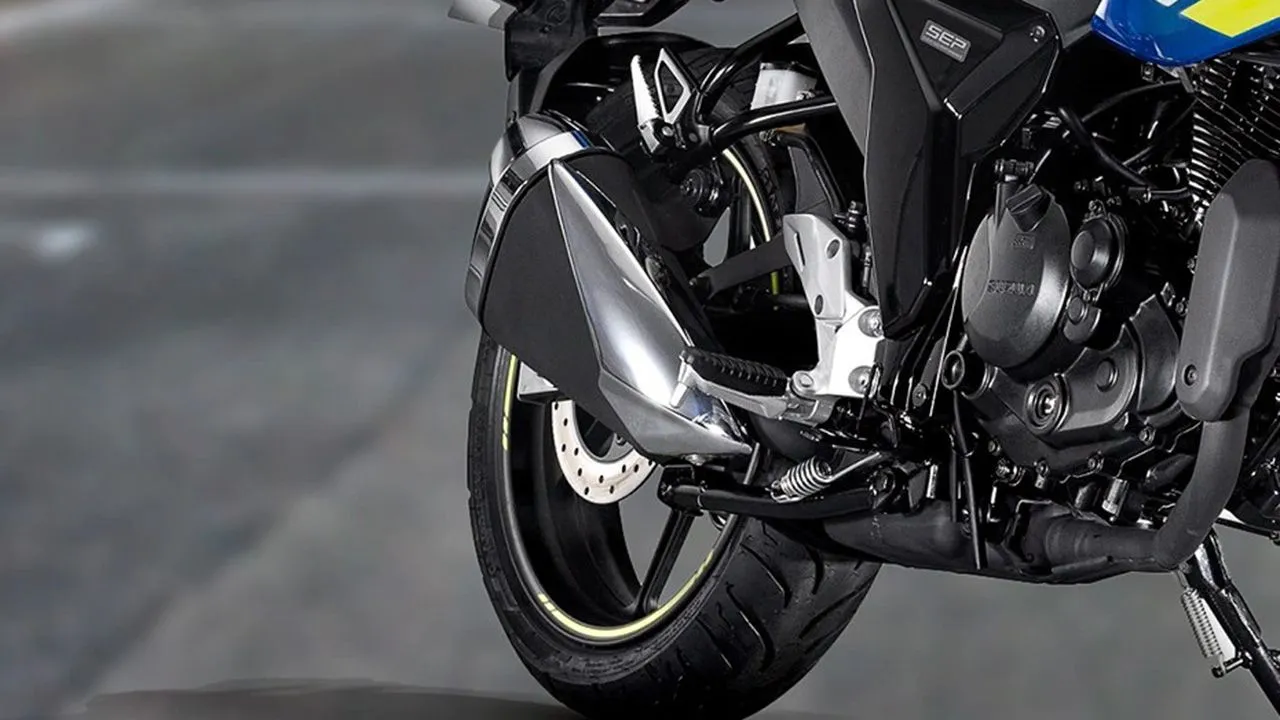 Suzuki Gixxer Rear Tyre View