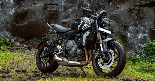 Triumph Trident 660 Front Right View