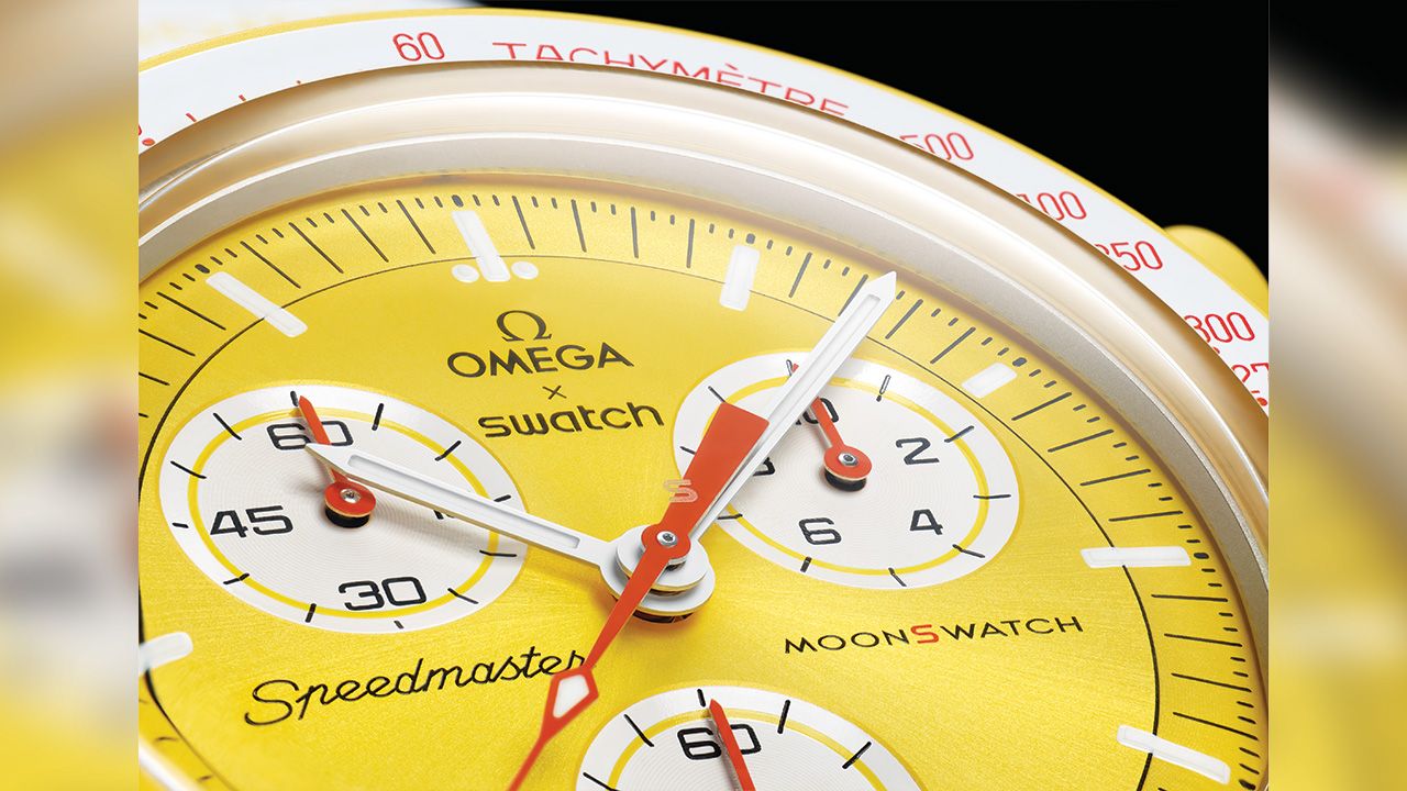 Sc 01 22 BIOCERAMIC MoonSwatch SUN Closeup Dial 443007 INT