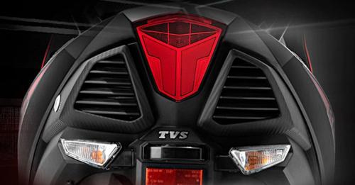 tail light 1198235794 930x620
