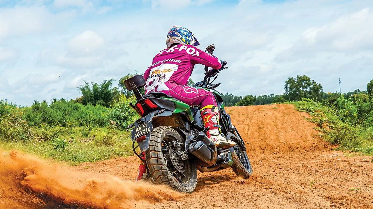 Apollo Tramplr Motorcycle Tyre Review
