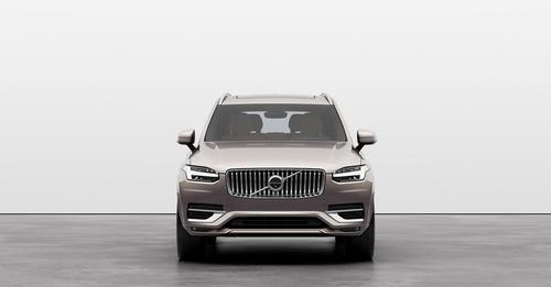Volvo XC90 Front View
