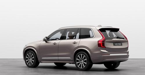 Volvo XC90 Left Rear Three Quarter