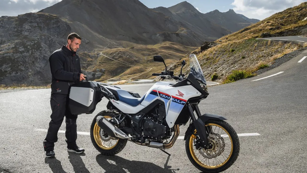 2023 Honda Xl750 Transalp Static New 2