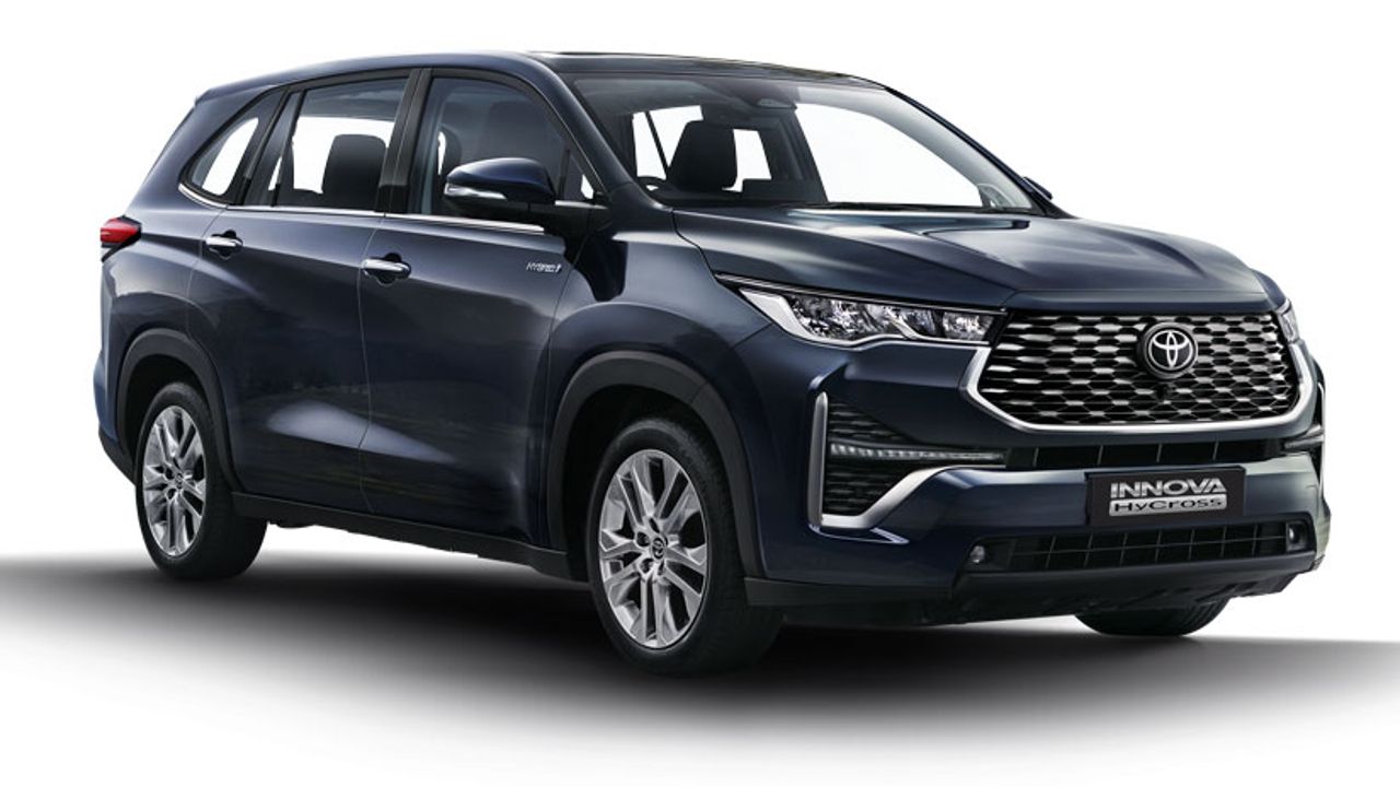 Innova Hycross 2