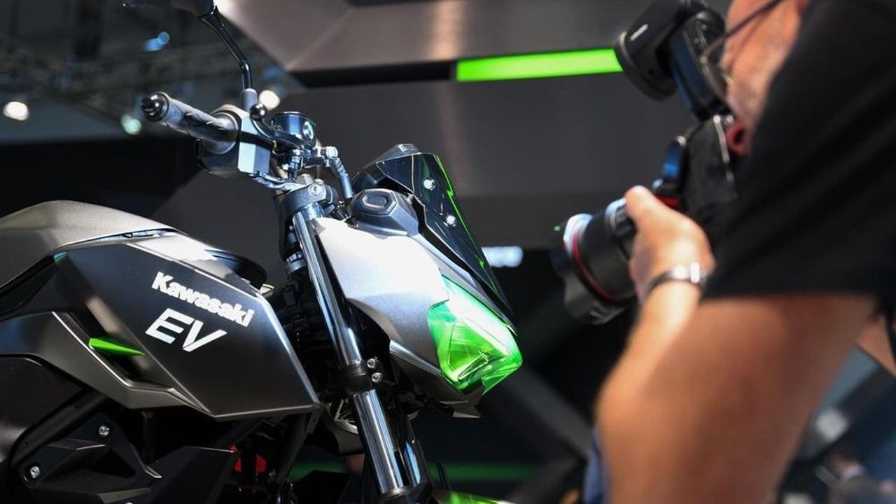 Kawasaki 2022 1 New