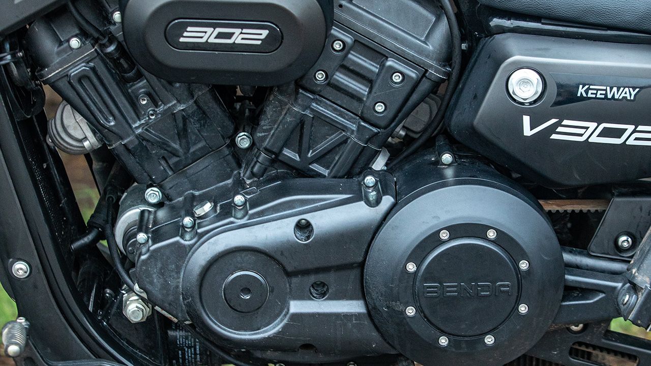 Keeway V302C Engine