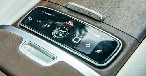 Mercedes Benz EQS 580 4MATIC Switch