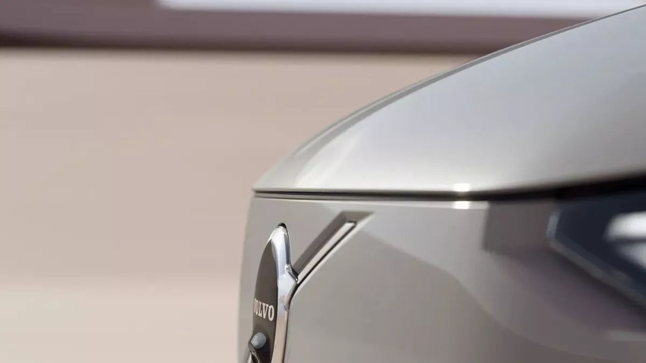 VOLVO