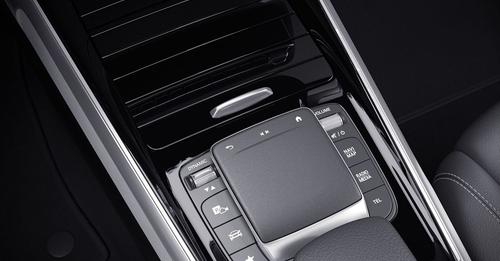 Mercedes Benz EQB 2 1