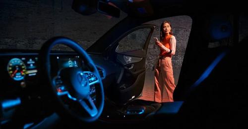 Mercedes Benz EQB 21 1