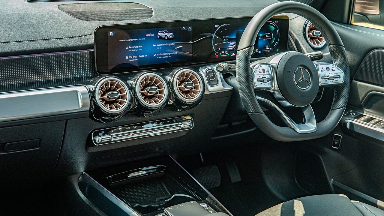 Mercedes Benz EQB Interior Dashboard1