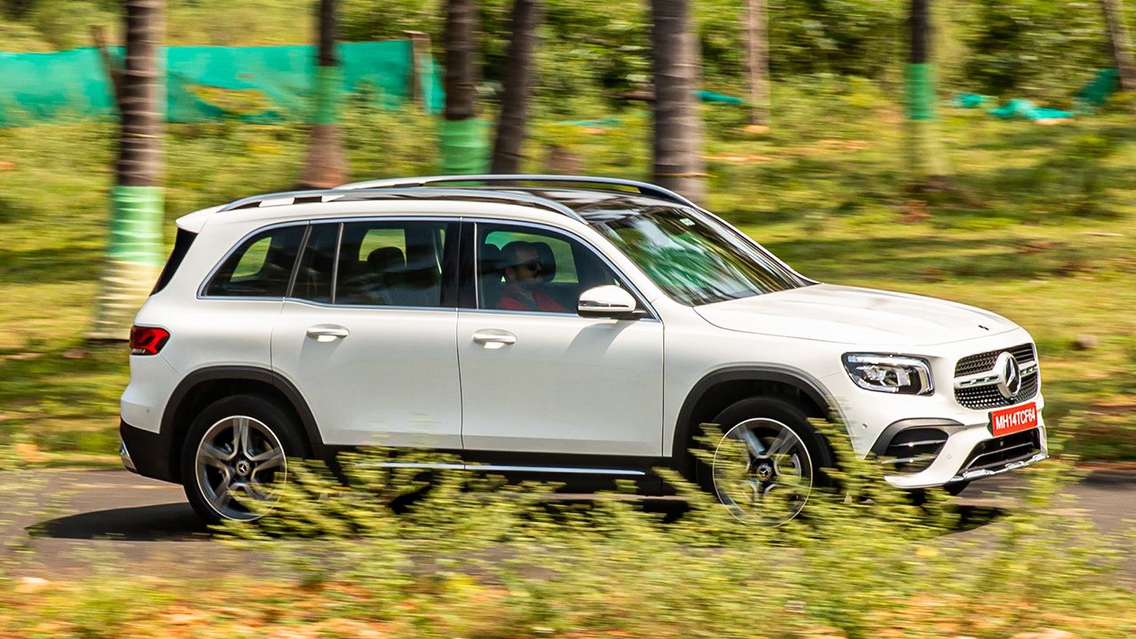 Mercedes Benz GLB Side Dynamic