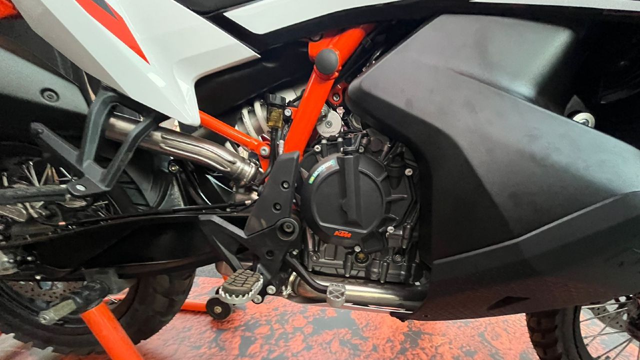 Ktm 890 Adventure R Side