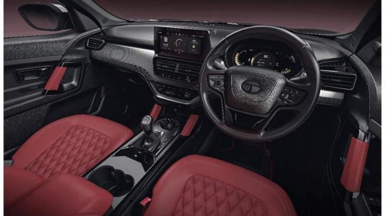Tata Safari Dark Edition Interior